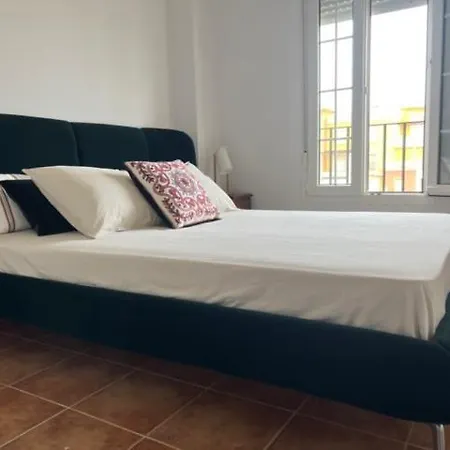 Impresionantes Vistas Al Mar, Primera Linea De Playa, 2 Dormitorios Apartamento